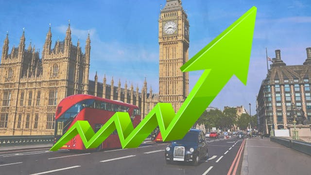 UK Wage Growth Remains Robust Amid Rising Unemployment
